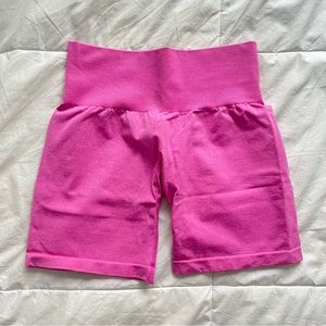 NVGTN Bubble Gum Pro Seamless Shorts